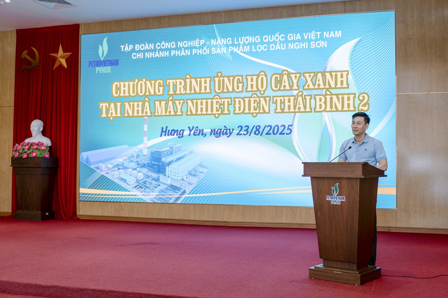 PVNDB trao tặng 500 cây xanh cho Nhà máy Nhiệt điện Thái Bình 2