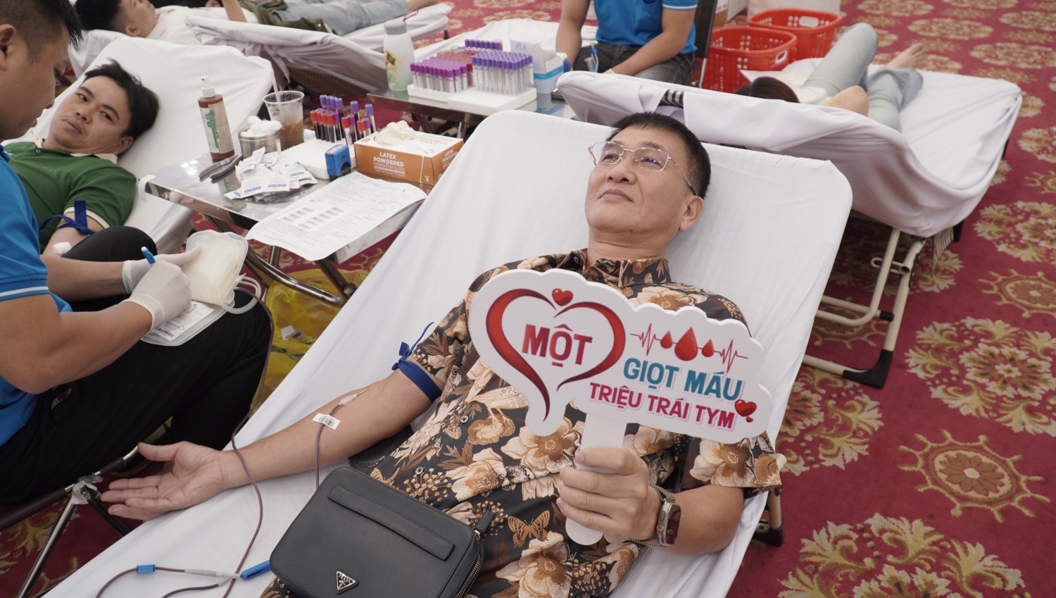 Ngày hội hiến máu tình nguyện tuổi trẻ PTSC M&C và các đơn vị: “Giọt máu hồng từ những trái tim không biên giới” Ngày hội hiến máu tình nguyện tuổi trẻ PTSC M&C và các đơn vị: “Giọt máu hồng từ những trái tim không biên giới”