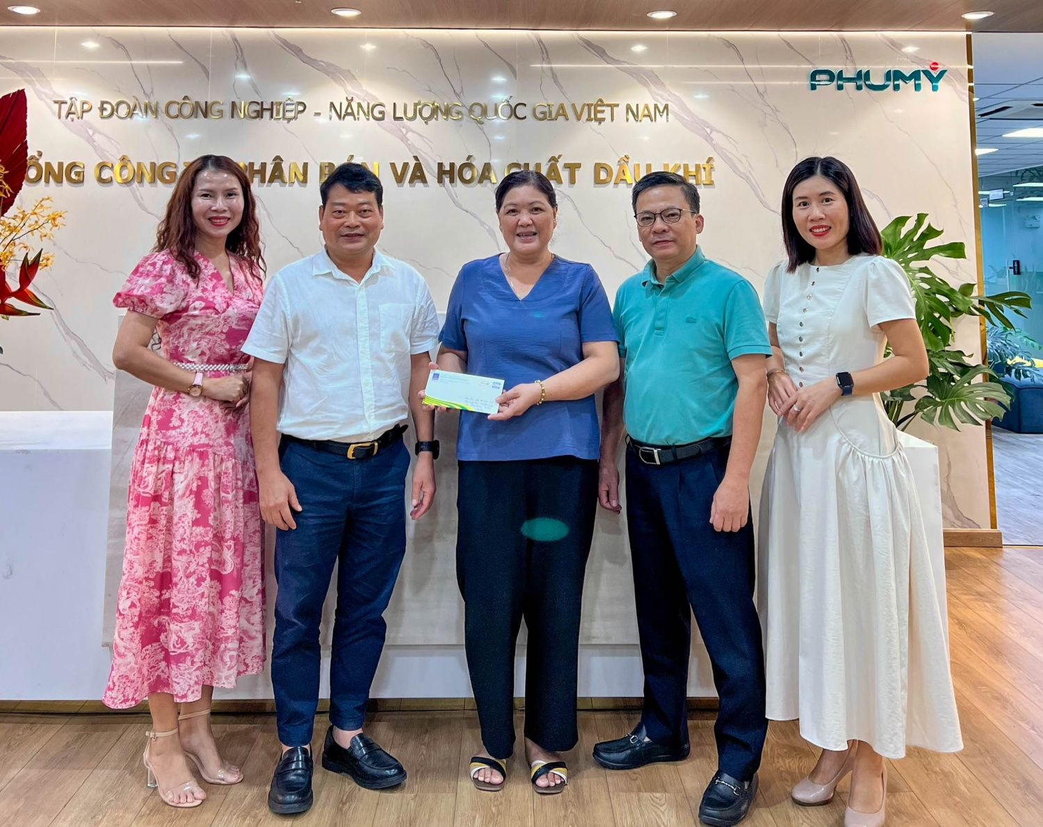 Công đoàn Phú Mỹ tiếp thêm nghị lực cho người lao động vượt khó Công đoàn Phú Mỹ tiếp thêm nghị lực cho người lao động vượt khó
