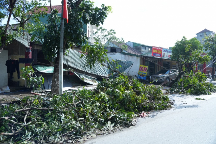 Công đoàn Petrovietnam cùng các đơn vị khắc phục thiệt hại tại các tỉnh sau bão số 5 Công đoàn Petrovietnam cùng các đơn vị khắc phục thiệt hại tại các tỉnh sau bão số 5