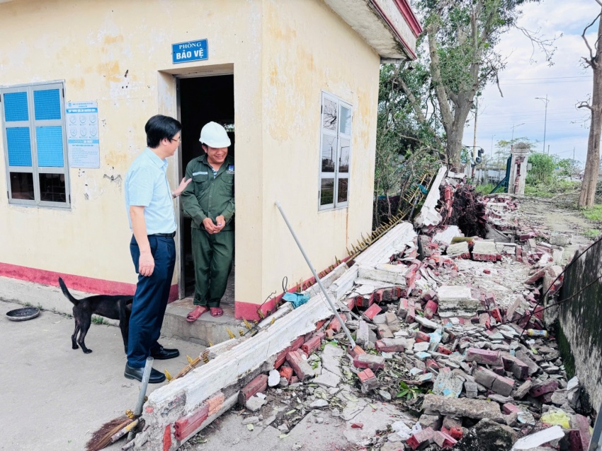 Công đoàn Petrovietnam cùng các đơn vị khắc phục thiệt hại tại các tỉnh sau bão số 5 Công đoàn Petrovietnam cùng các đơn vị khắc phục thiệt hại tại các tỉnh sau bão số 5