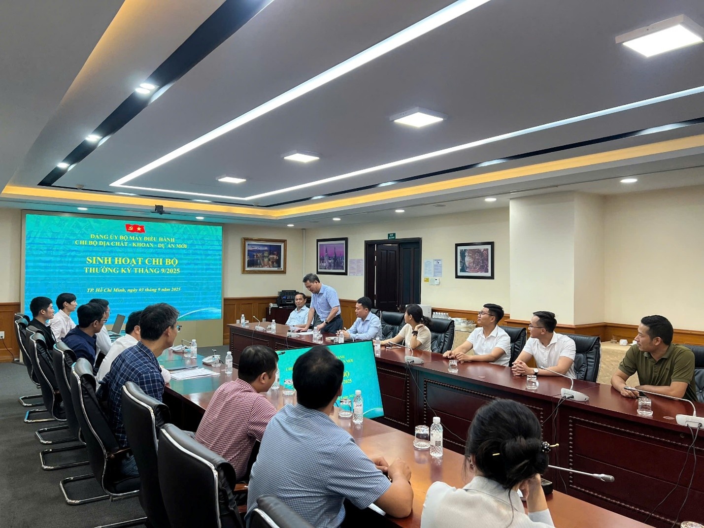 Đảng bộ Vietsovpetro triển khai thực hiện Chỉ thị 50 về nâng cao chất lượng sinh hoạt chi bộ