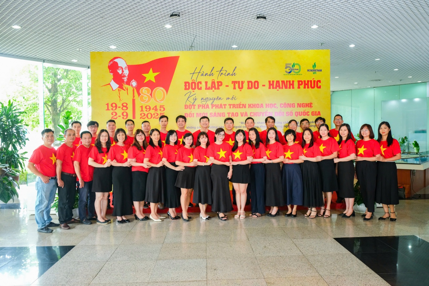 Đảng bộ Nghiên cứu Khoa học và Đào tạo đổi mới và nâng cao chất lượng sinh hoạt chi bộ