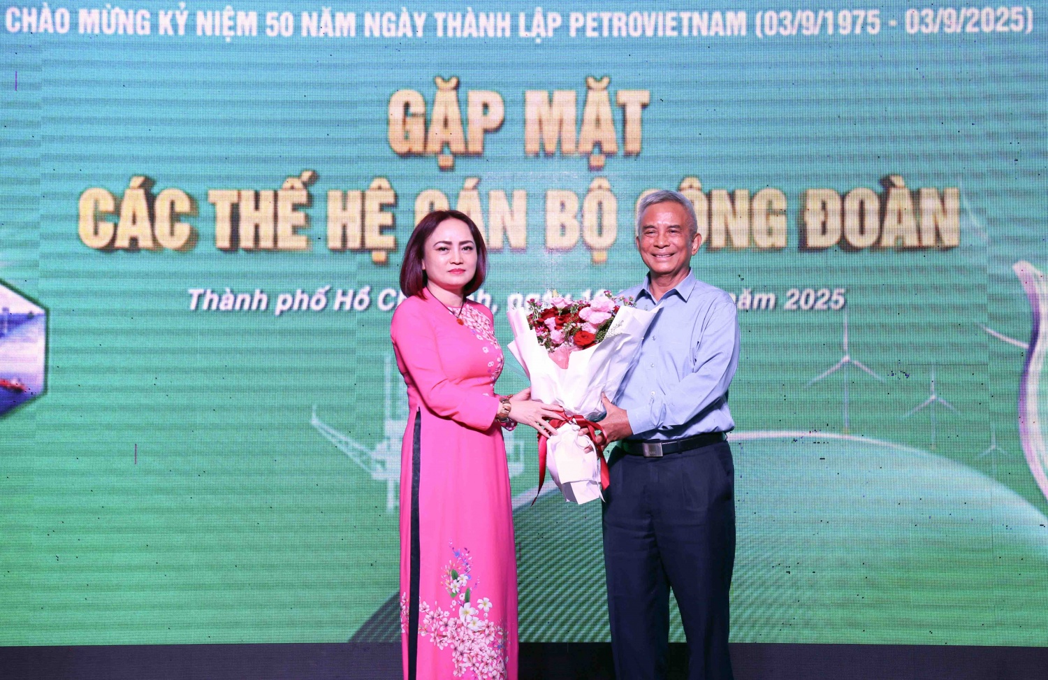 Công đoàn Petrovietnam gặp mặt cán bộ Công đoàn các thời kỳ tại phía Nam nhân kỷ niệm 50 năm thành lập Tập đoàn