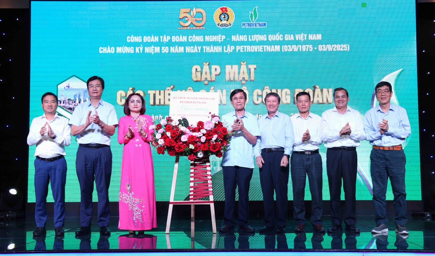 Công đoàn Petrovietnam gặp mặt cán bộ Công đoàn các thời kỳ tại phía Nam nhân kỷ niệm 50 năm thành lập Tập đoàn
