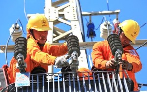 Giá điện: Cần chia sẻ và công bằng