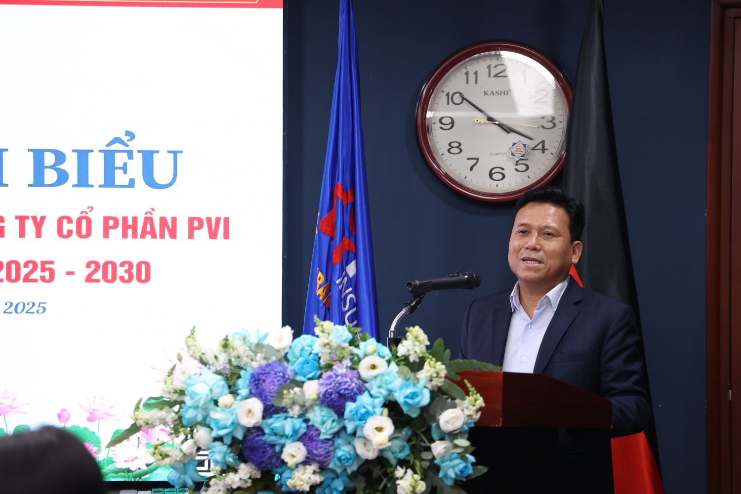 Đồng chí Đặng Tiến Dũng - Phó Bí thư Đảng ủy PVI nêu cao tinh thần, bày tỏ sự tin tưởng với tuổi trẻ PVI