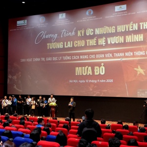 [VIDEO] Đoàn Thanh niên Petrovietnam sinh hoạt chính trị qua bộ phim “Mưa đỏ”