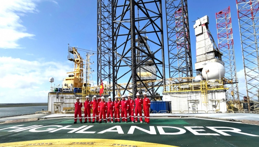 PV Drilling officially receives ownership of the jack-up rig PV DRILLING IX PV Drilling officially receives ownership of the jack-up rig PV DRILLING IX