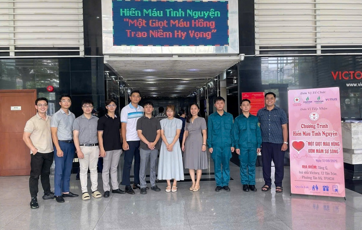 Đoàn Thanh niên PVEP hiến máu tình nguyện: Giọt máu hồng - Trao niềm hy vọng