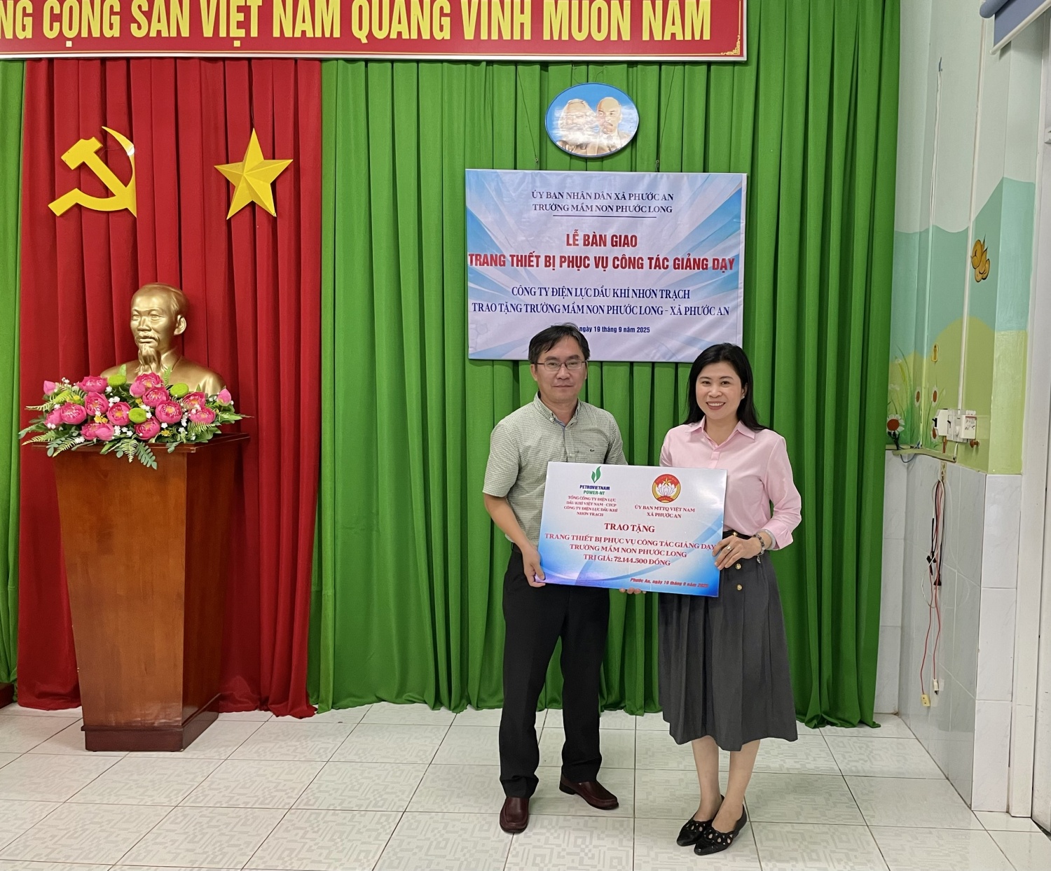 PV Power NT trao tặng trang thiết bị dạy học cho Trường Mầm non Phước Long và Long Thọ