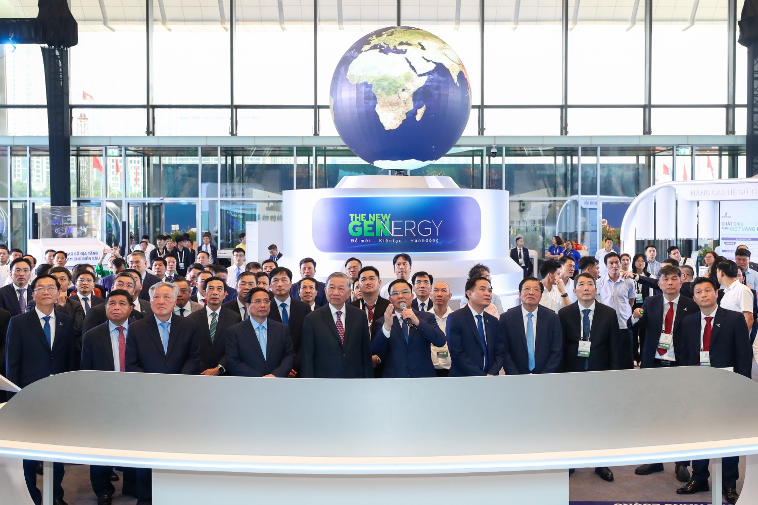 Tổng Bí thư Tô Lâm dự Lễ kỷ niệm 50 năm thành lập Petrovietnam