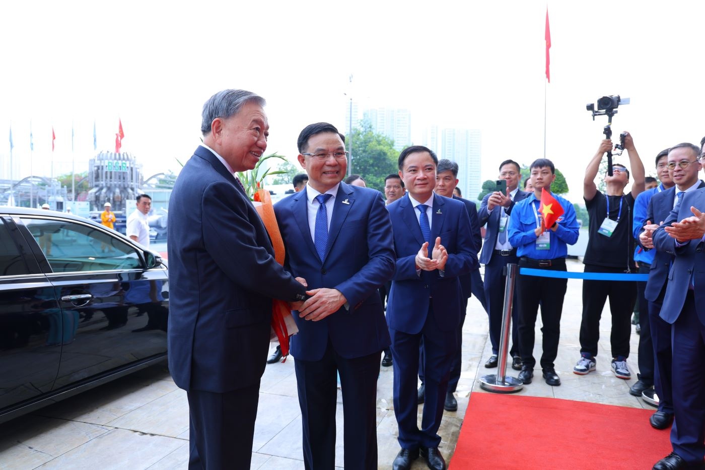 Tổng Bí thư Tô Lâm kỳ vọng Petrovietnam: “Tiên phong - Vượt trội - Bền vững - Toàn cầu”