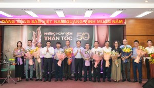 Tuyên dương các đơn vị tiêu biểu góp phần làm nên thành công chương trình kỷ niệm 50 năm thành lập Petrovietnam
