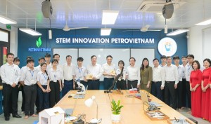 Petrovietnam/PV GAS trao tặng phòng thực hành STEM tại Ninh Bình: Chung tay thực hiện đột phá phát triển giáo dục