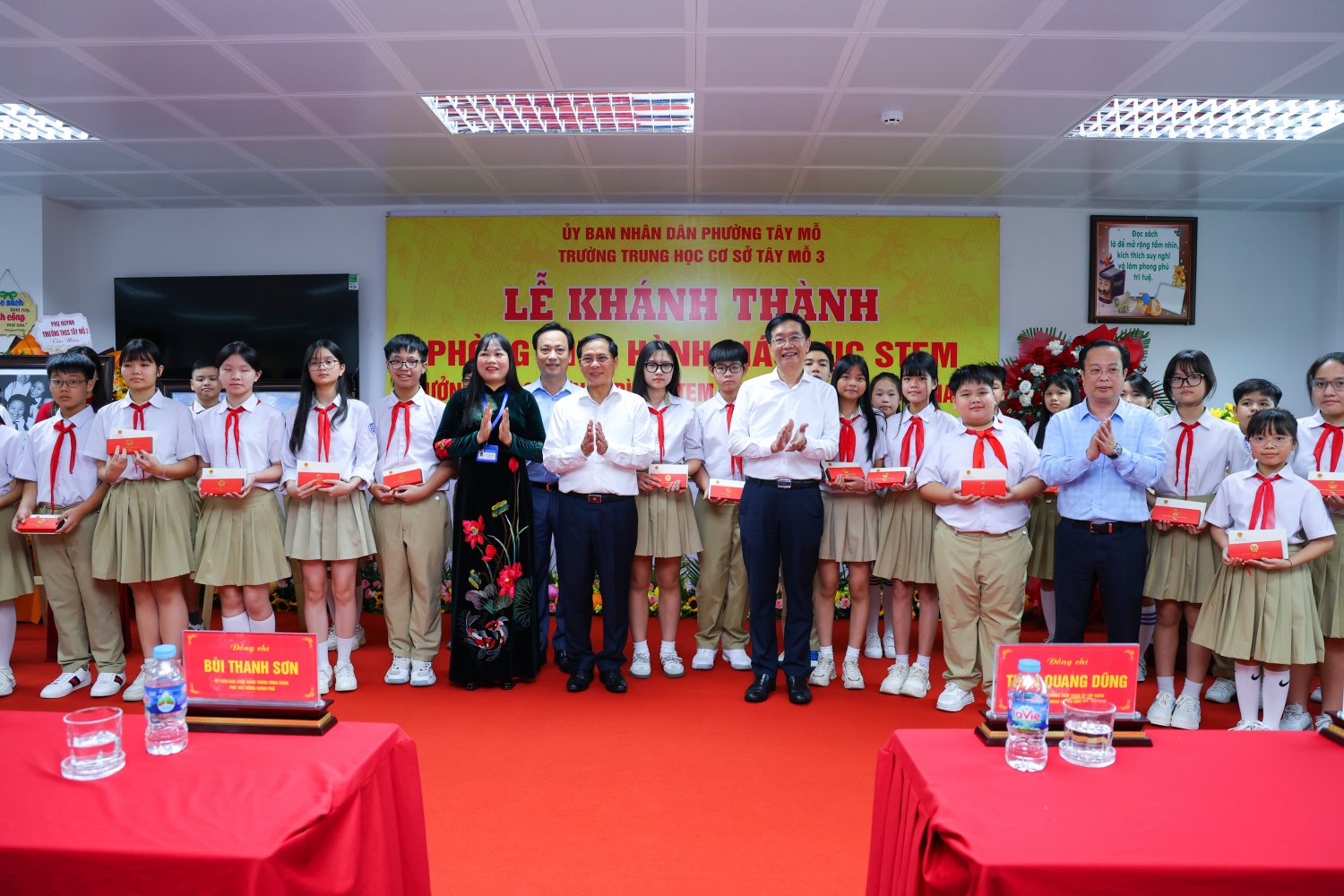 Khánh thành 2 phòng thực hành STEM tại THCS Tây Mỗ và Tây Mỗ 3 Petrovietnam tiên phong phát triển giáo dục STEM: Khánh thành 2 phòng học tại THCS Tây Mỗ và Tây Mỗ 3