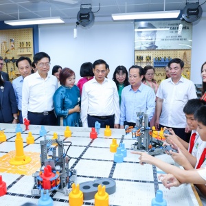 Khánh thành 2 phòng thực hành STEM tại THCS Tây Mỗ và Tây Mỗ 3