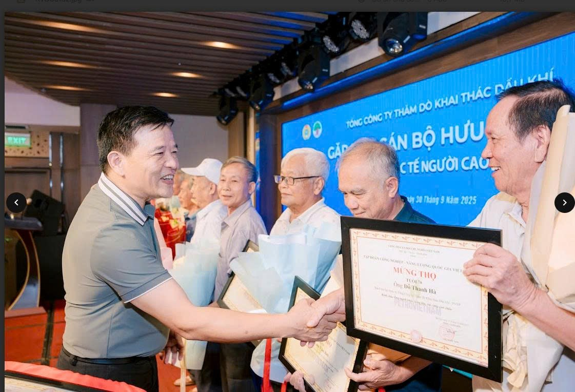 PVEP tổ chức gặp mặt cán bộ hưu trí nhân Ngày Quốc tế Người cao tuổi 1/10