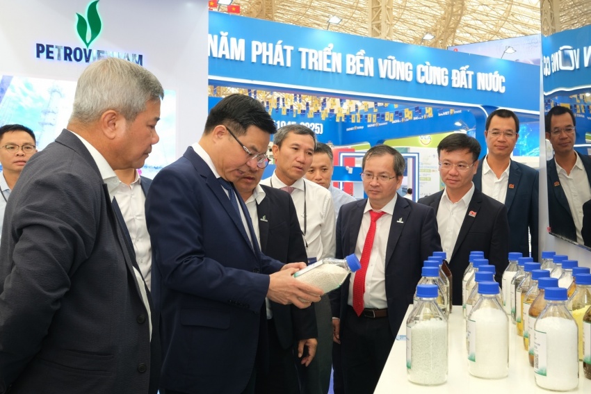Petrovietnam đẩy mạnh triển khai Chiến lược KHCN, ĐMST và Chuyển đổi số: Tạo liên thông, đồng nhất trong toàn Tập đoàn Petrovietnam đẩy mạnh triển khai Chiến lược Khoa học công nghệ, Đổi mới sáng tạo và Chuyển đổi số
