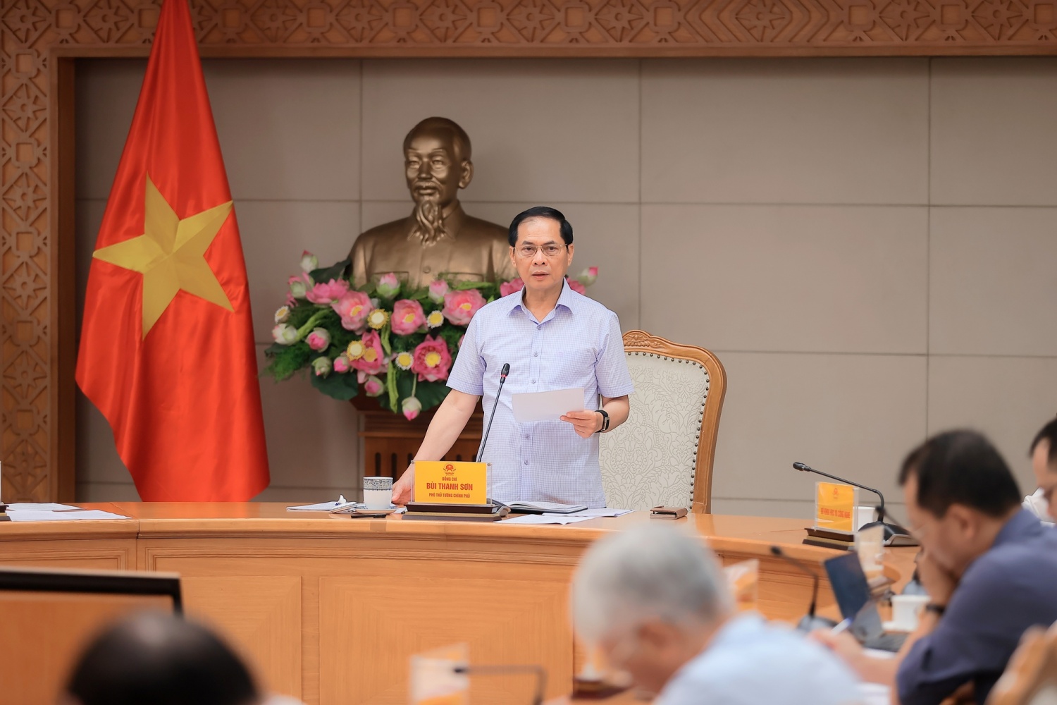 Phó Thủ tướng yêu cầu xử lý, giải quyết khó khăn, vướng mắc các dự án trọng điểm ngành năng lượng