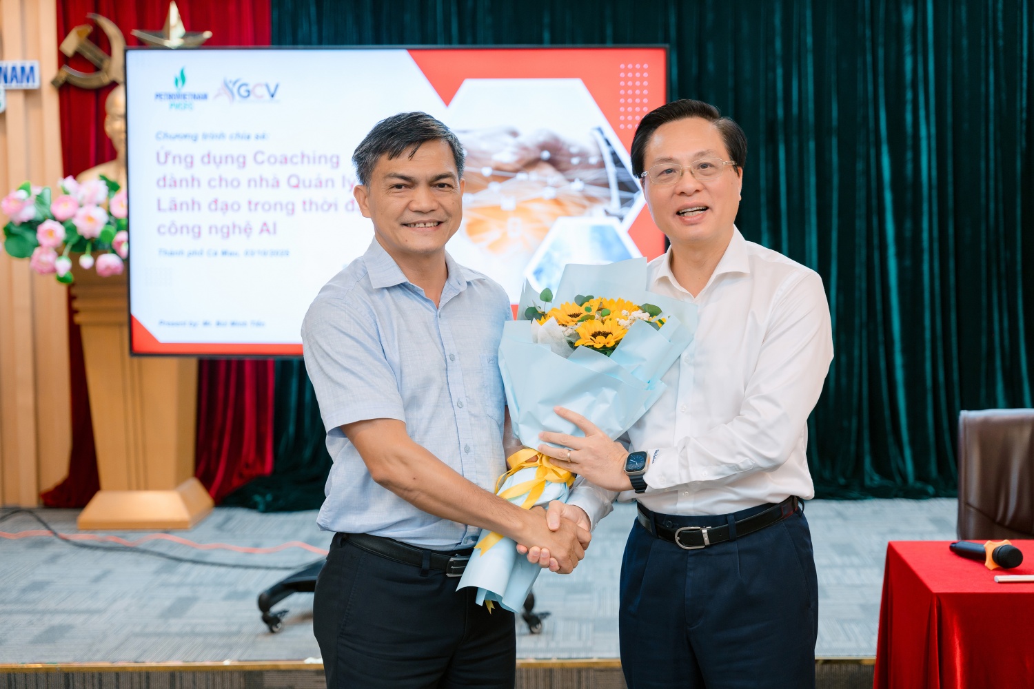 Ứng dụng Coaching dành cho nhà quản lý và lãnh đạo trong thời đại công nghệ AI