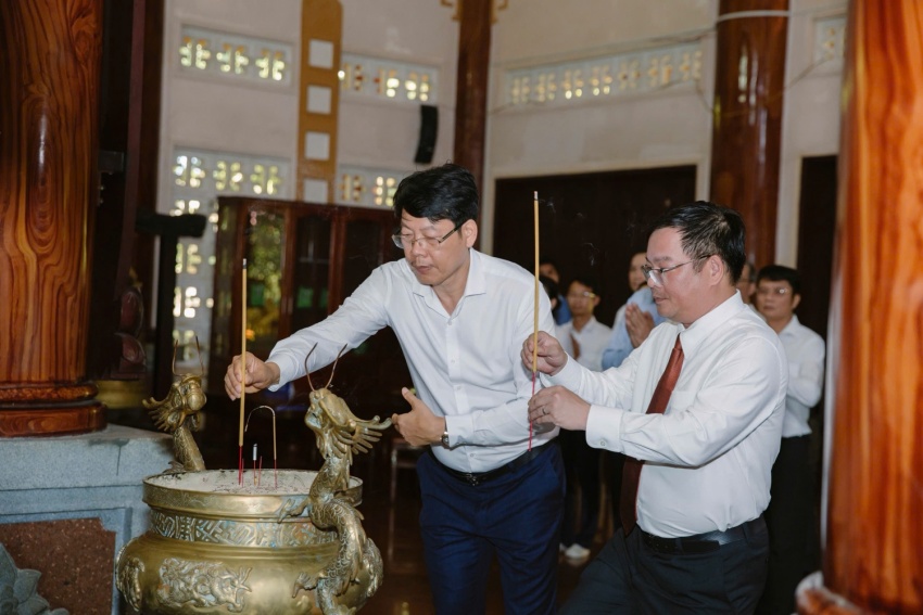 Đảng bộ PVEP-POC tổ chức chuỗi hoạt động ý nghĩa gắn với Dự án phát triển mỏ Đại Hùng Nam, Lô 05-1(a). Đảng bộ PVEP-POC tổ chức chuỗi hoạt động ý nghĩa gắn với dự án Phát triển mỏ Đại Hùng Nam