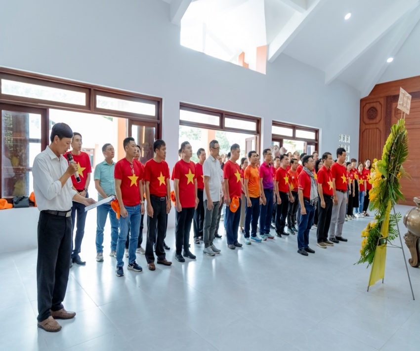 Đảng ủy Vietsovpetro tổ chức tập huấn kết hợp về nguồn năm 2025 Đảng ủy Vietsovpetro tổ chức tập huấn kết hợp về nguồn năm 2025