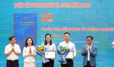 Sách “Quản trị Biến động và Khủng hoảng” được vinh danh tại Tuần lễ Doanh nhân và Sách năm 2025