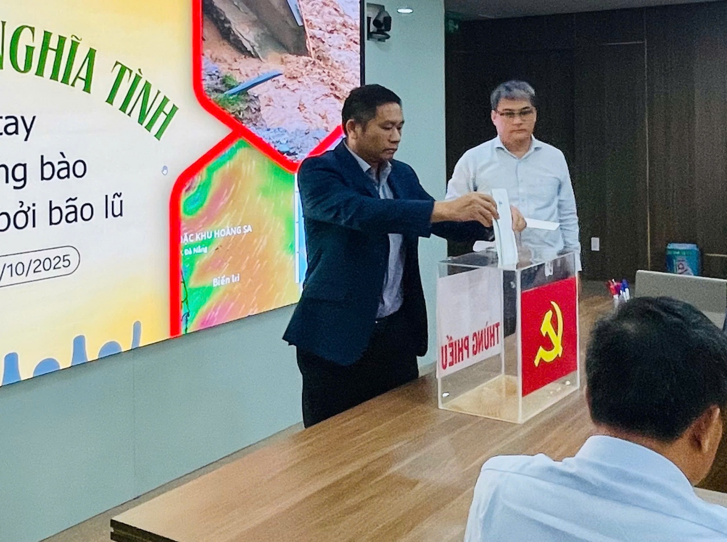 SWPOC chung tay hỗ trợ đồng bào vùng bão lũ SWPOC chung tay hỗ trợ đồng bào vùng bão lũ