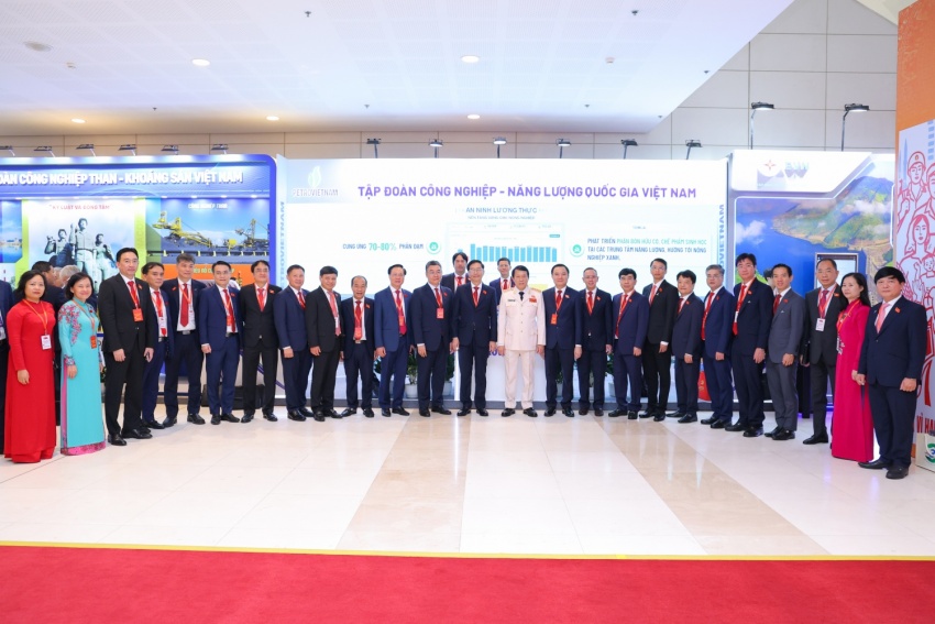 Đại hội Đảng bộ Chính phủ lần thứ I: Đoàn kết, kỷ cương - Dân chủ, đổi mới - Đột phá, phát triển - Gần dân, vì dân. Đại hội Đảng bộ Chính phủ lần thứ I: