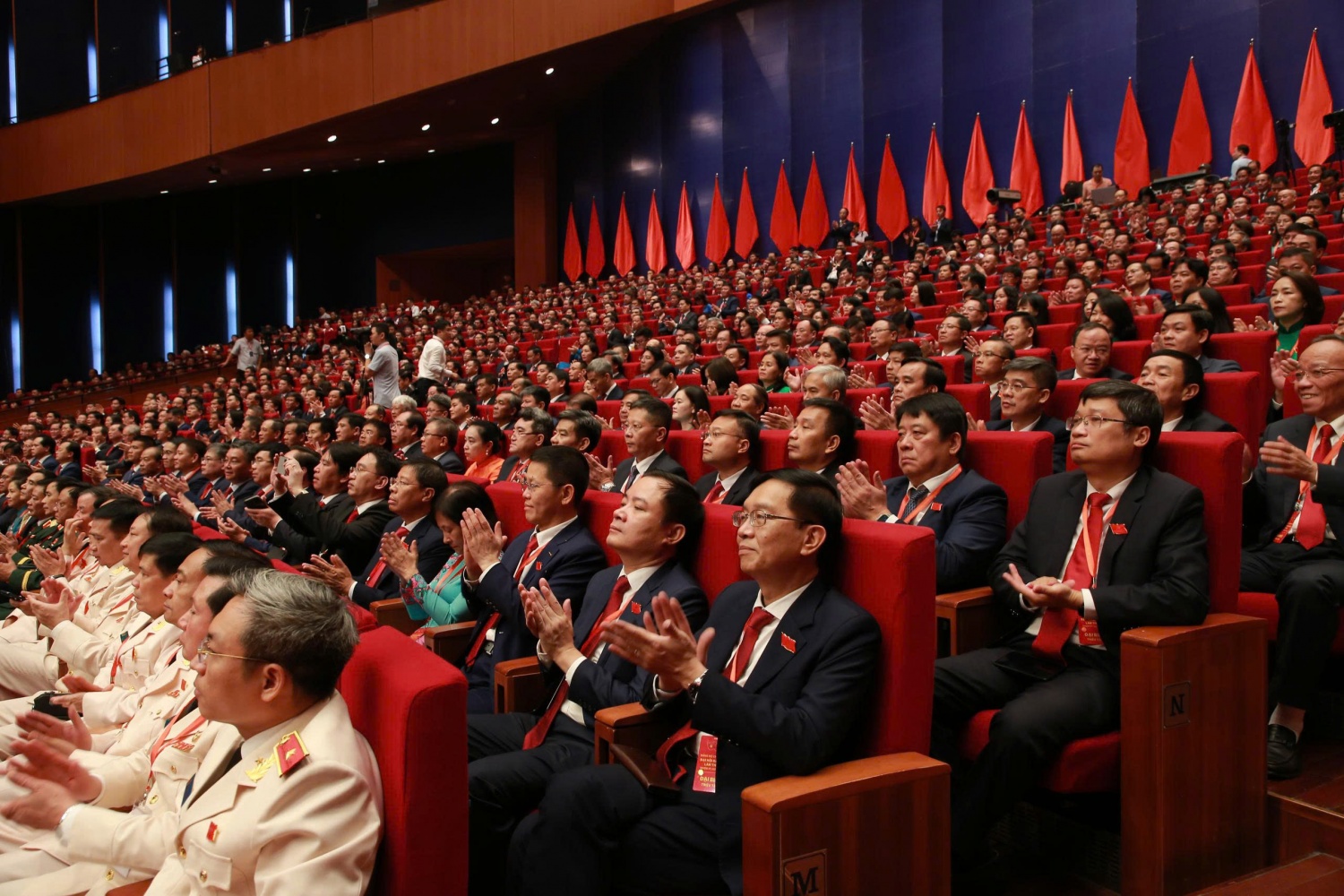 Đại hội Đảng bộ Chính phủ lần thứ I: Đại hội Đảng bộ Chính phủ lần thứ I: