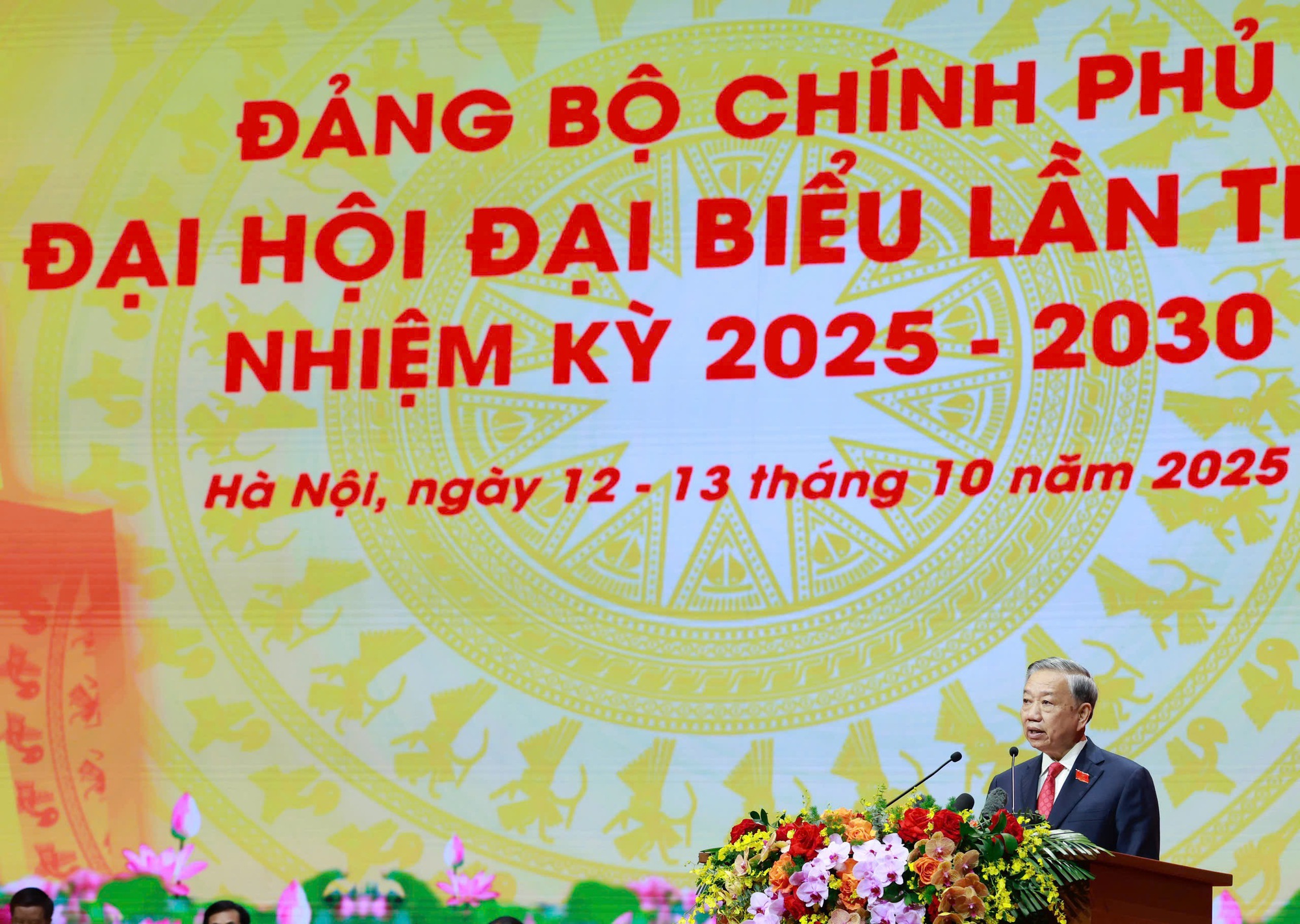 Tổng Bí thư Tô Lâm nhấn mạnh 3 yêu cầu và 5 định hướng công tác trọng tâm với Đảng bộ Chính phủ Tổng Bí thư Tô Lâm nhấn mạnh 3 yêu cầu và 5 định hướng công tác trọng tâm với Đảng bộ Chính phủ