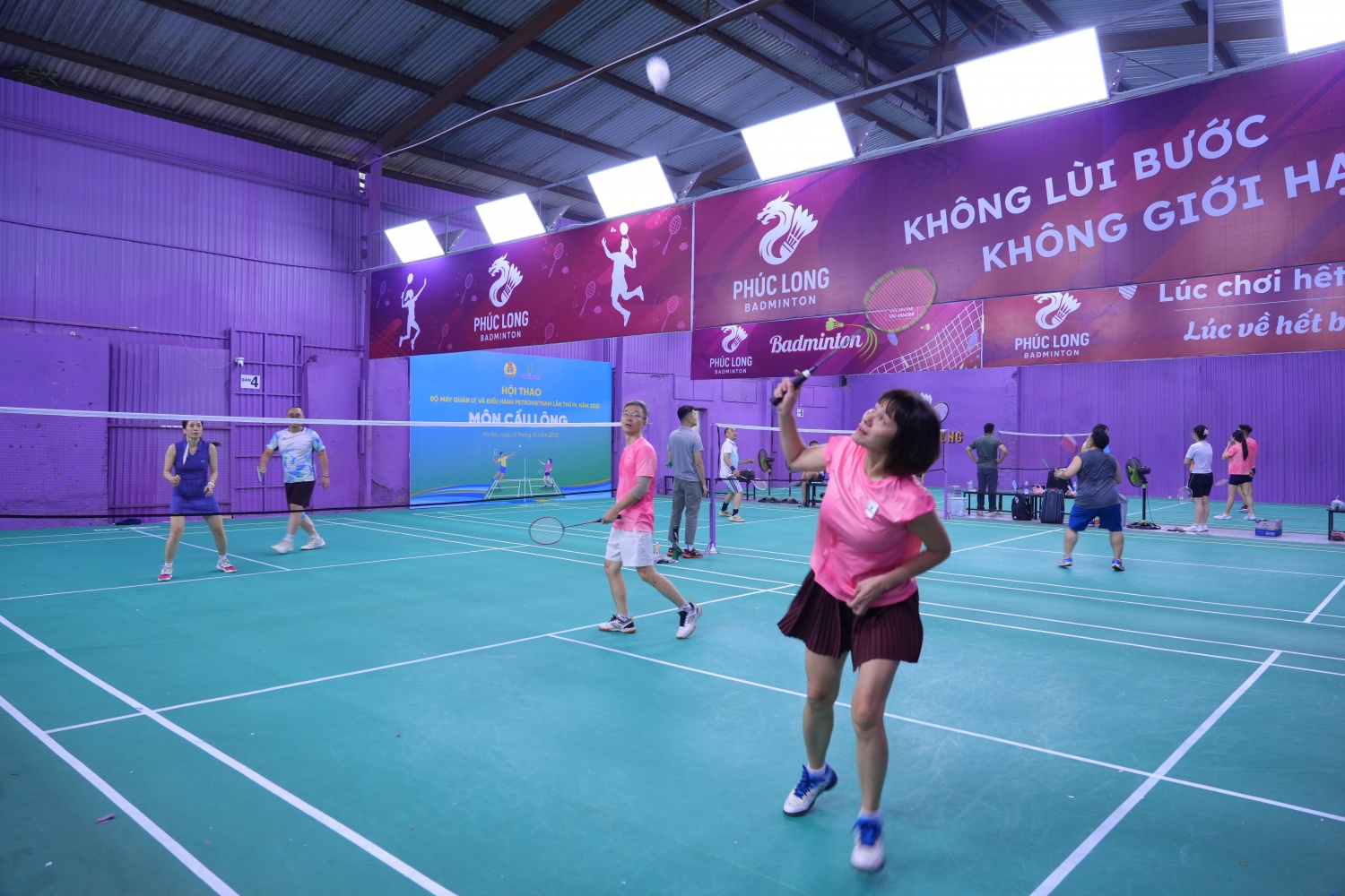 Hội thao BMQL&ĐH Petrovietnam lần thứ IV: Khỏe để cống hiến, gắn kết để phát triển