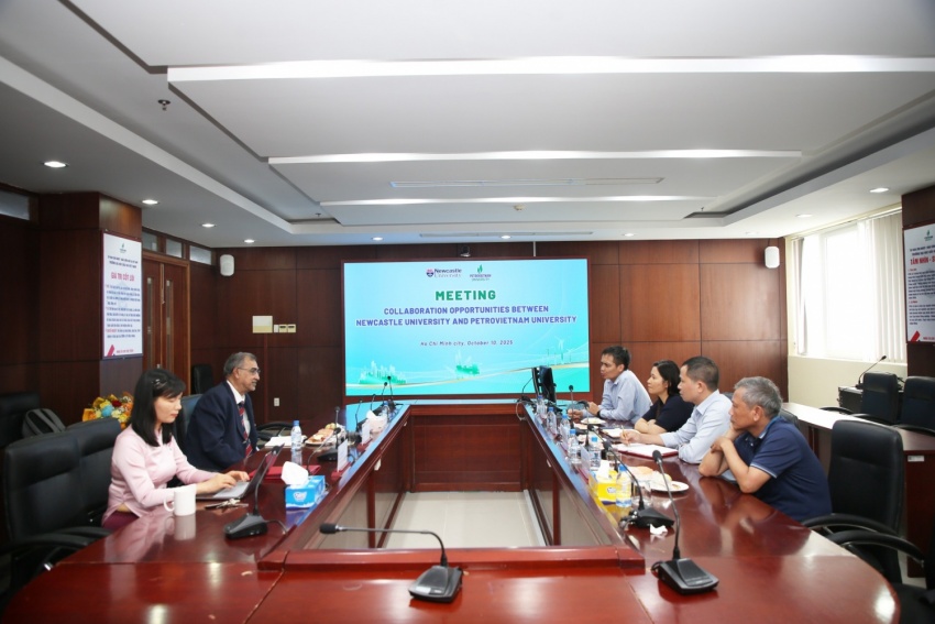 PVU kết nối hợp tác với Đại học Newcastle (Singapore), thúc đẩy năng lượng tái tại và nghiên cứu khoa học PVU hợp tác với Newcastle (Singapore): Bước tiến mới trong nghiên cứu khoa học và năng lượng tái tạo