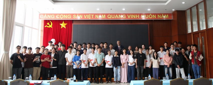 PVU kết nối hợp tác với Đại học Newcastle (Singapore), thúc đẩy năng lượng tái tại và nghiên cứu khoa học PVU hợp tác với Newcastle (Singapore): Bước tiến mới trong nghiên cứu khoa học và năng lượng tái tạo