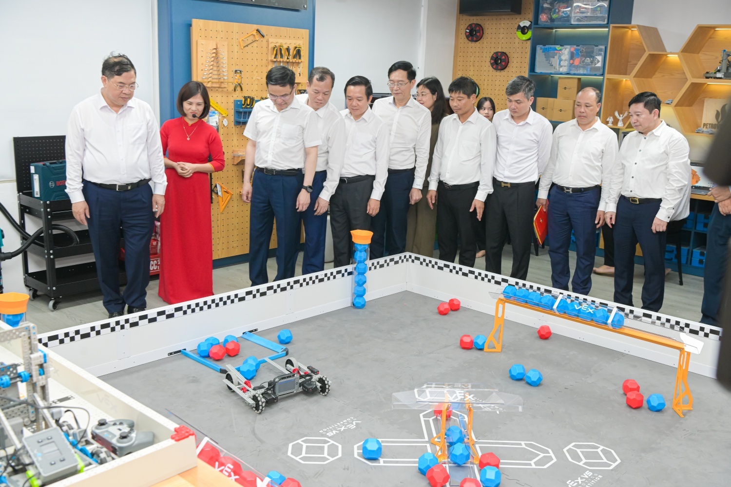 Lan tỏa tinh thần đổi mới sáng tạo từ chương trình “STEM Innovation Petrovietnam” Lan tỏa tinh thần đổi mới sáng tạo từ chương trình “STEM Innovation Petrovietnam”