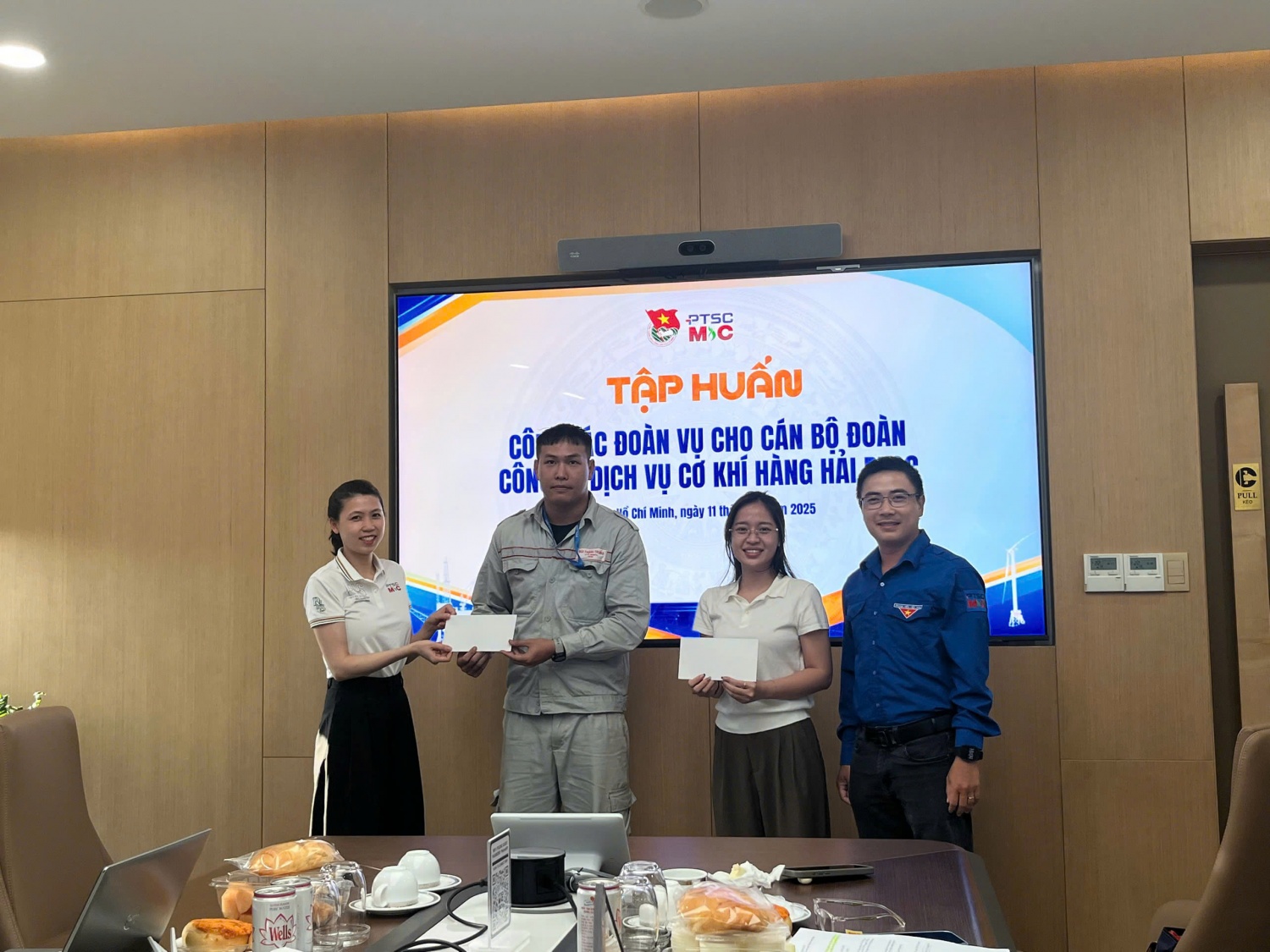 Đoàn Thanh niên PTSC M&C bồi dưỡng kỹ năng cho cán bộ đoàn