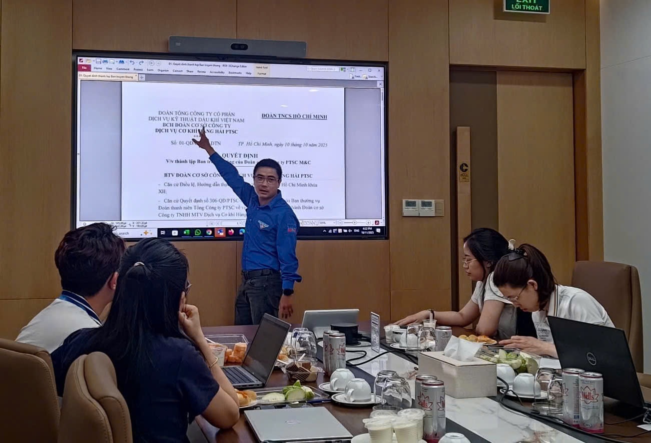 Đoàn Thanh niên PTSC M&C bồi dưỡng kỹ năng cho cán bộ đoàn