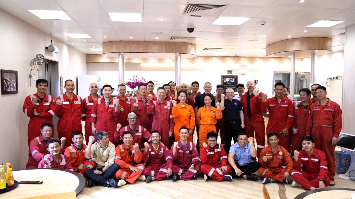 Nữ thuyền trưởng 