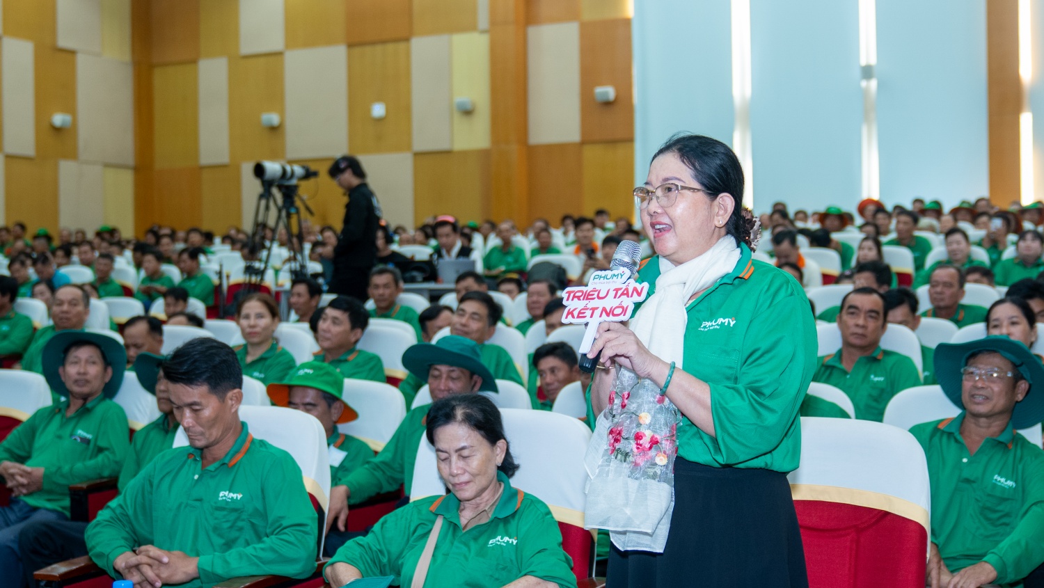 Hơn 400 nông dân miền Tây giao lưu, chúc mừng cột mốc 1 triệu tấn NPK Phú Mỹ