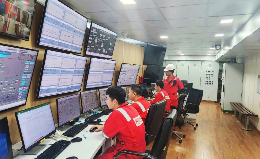 Giàn trưởng Nguyễn Duy Tứ - người giữ “nhịp sống” trên giàn Đại Hùng 01