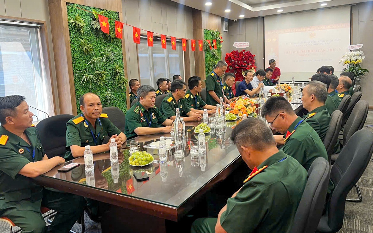 Xây dựng Hội Cựu chiến binh vững mạnh trong thời kỳ mới Xây dựng Hội Cựu chiến binh vững mạnh trong thời kỳ mới