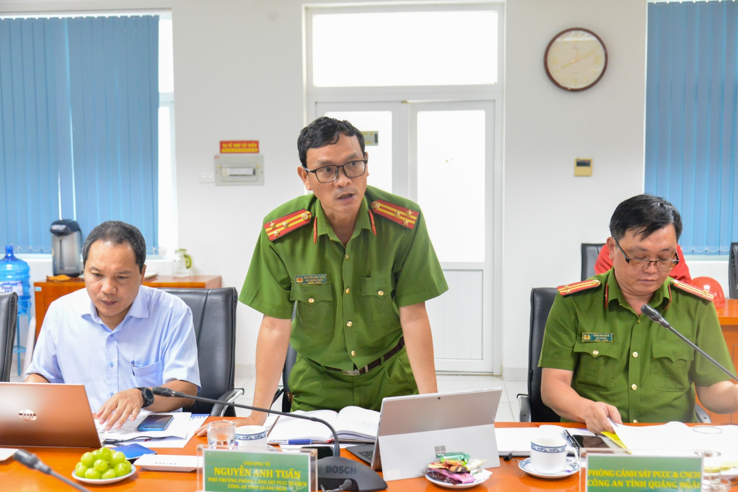 Thượng tá Nguyễn Anh Tuấn – Phó Trưởng phòng 07 (Phòng Cảnh sát PCCC và CNCH – Công an tỉnh Quảng Ngãi) ghi nhận và đánh giá cao công tác PCCC và CNCH của BSR.