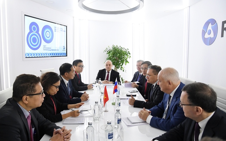 Việt Nam - Liên bang Nga nhất trí nghiên cứu mở rộng hợp tác trong các lĩnh vực năng lượng mới