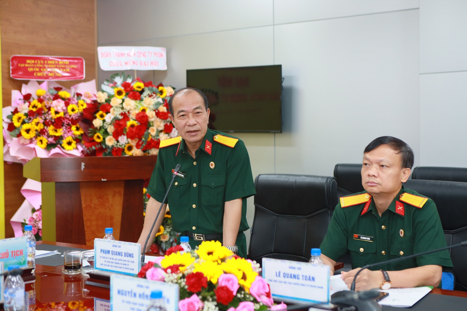 Đồng chí Phạm Quang Dũng -  Ủy viên Ban Thường vụ Trung ương Hội CCB Việt Nam, Ủy viên Ban Thường vụ, Chánh Văn phòng Đảng ủy, Chủ tịch Hội CCB Petrovietnam phát biểu định hướng các nội dung chính trong nhiệm kỳ 2025 – 2030 của Hội CCB PVSM.