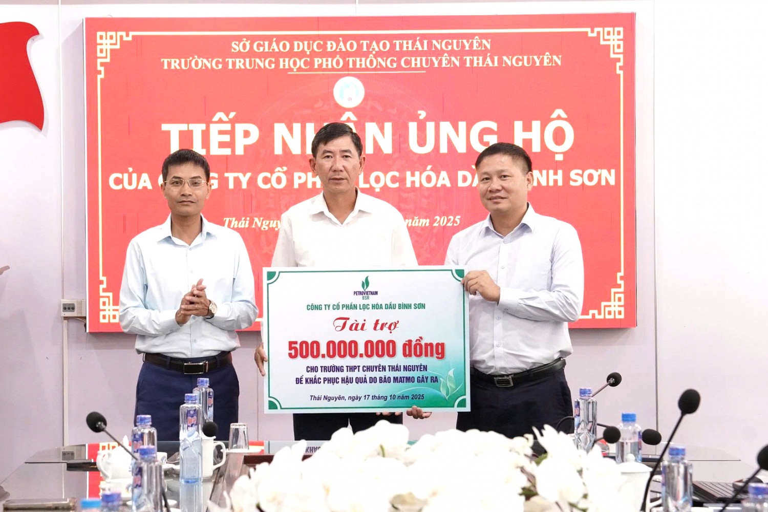 Người lao động BSR hỗ trợ 1,2 tỷ đồng giúp các trường học tại Thái Nguyên khắc phục hậu quả mưa lũ Người lao động BSR hỗ trợ 1,2 tỷ đồng giúp các trường học tại Thái Nguyên khắc phục hậu quả mưa lũ