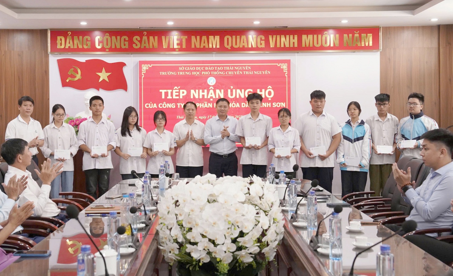 Người lao động BSR hỗ trợ 1,2 tỷ đồng giúp các trường học tại Thái Nguyên khắc phục hậu quả mưa lũ Người lao động BSR hỗ trợ 1,2 tỷ đồng giúp các trường học tại Thái Nguyên khắc phục hậu quả mưa lũ