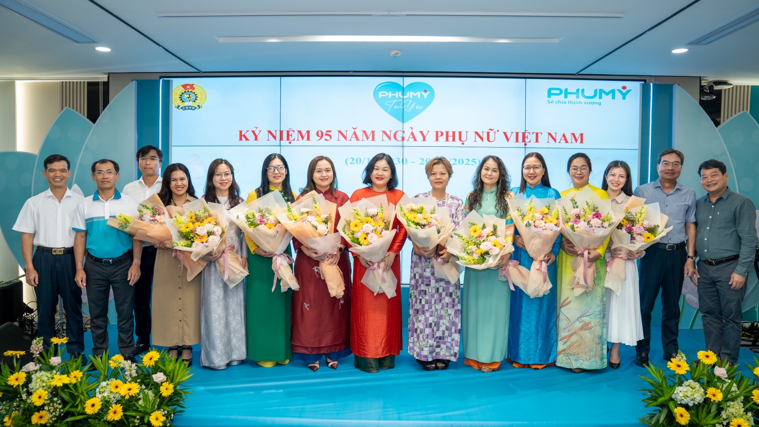 Công đoàn PVFCCo – Phú Mỹ tổ chức chương trình “Phú Mỹ - Tôi yêu” nhân ngày 20/10 Công đoàn PVFCCo – Phú Mỹ tổ chức chương trình “Phú Mỹ Tôi yêu” nhân ngày 20/10