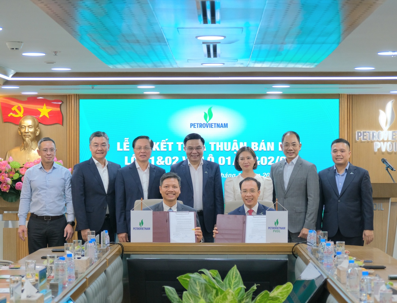 PVOIL ký kết Thỏa thuận bán dầu Lô 01&02 và Lô 01/97&02/97 PVOIL ký kết Thỏa thuận bán dầu Lô 01&02 và Lô 01/97&02/97