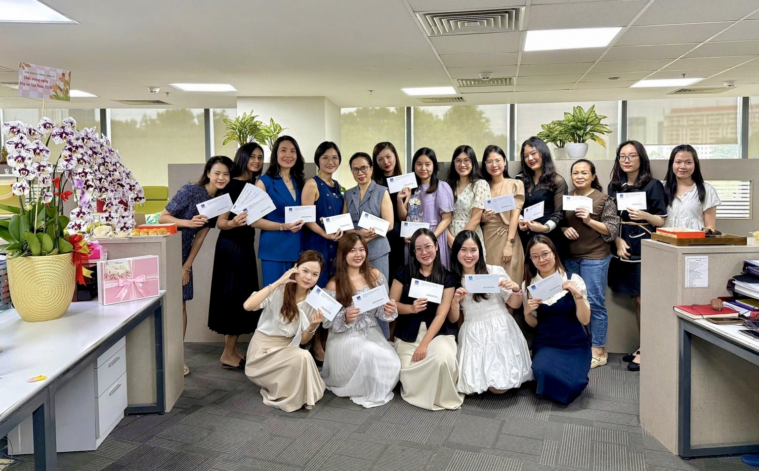 PETROSETCO tôn vinh nữ CBCNV nhân dịp 20/10